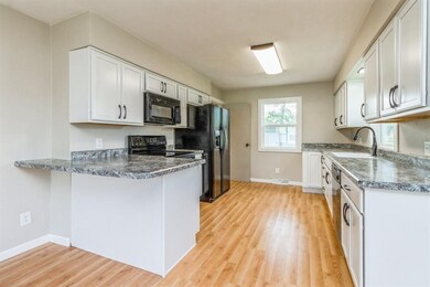 129 W Broadway St, Colfax, IA 50054 - photo 7