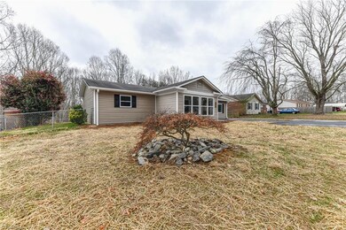 376 Weatherford Dr, King, NC 27021 - photo 6