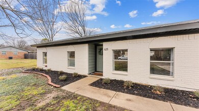 6211 Creek Crossing Rd, Alvarado, TX 76009 - photo 2