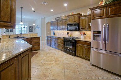 3710 W 107th Ct S, Jenks, OK 74037 - photo 2