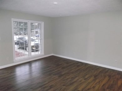 511 Lakewood Dr, Jacksonville, NC 28546 - photo 4