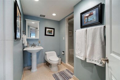 2nd Bathroom