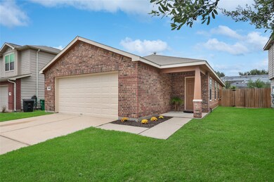 8831 Summerset Meadow Ct, Houston, TX 77075 - photo 2
