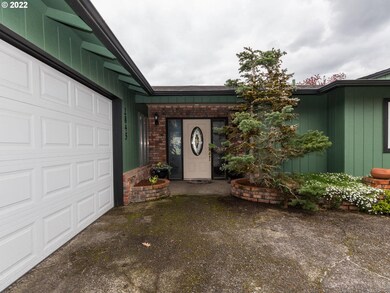 2845 NE 17th St, Gresham, OR 97030 - photo 2