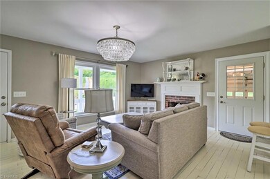 1430 Cranberry Springs Rd, Fleetwood, NC 28626 - photo 7