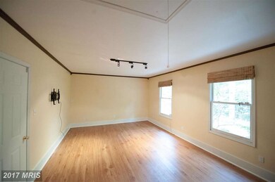 6803 Caitlin Ct, Warrenton, VA 20187 - photo 4