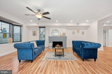 525 W Broad St, Palmyra, NJ 08065 - photo 4