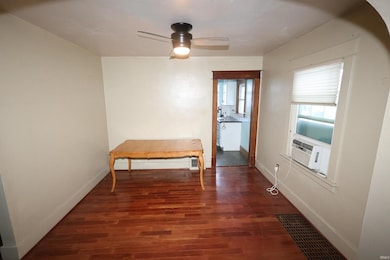 2226 Roger St, South Bend, IN 46628 - photo 5