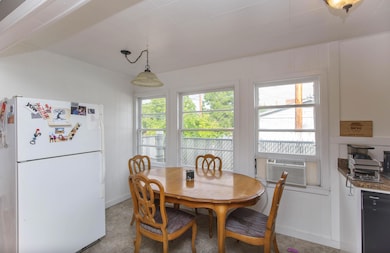 214 N Columbus Ave, Medford, OR 97501 - photo 6