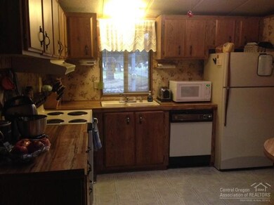 unlisted-address, Bend, OR 97701 - photo 7