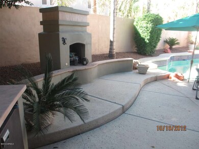 Outdoor fireplace