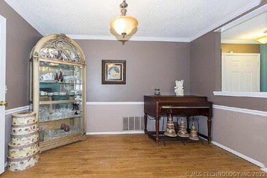 5001 S Poplar Ave, Broken Arrow, OK 74011 - photo 5