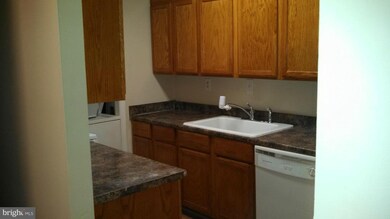 5536 Karen Elaine Dr unit 1613, New Carrollton, MD 20784 - photo 5