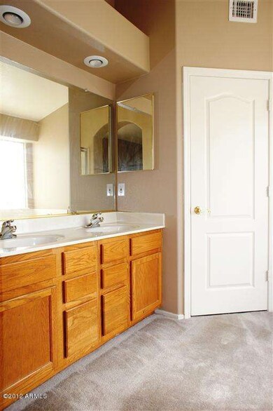 Master Bath (Medium)