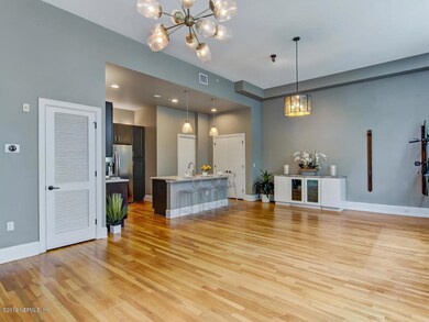 2525 College St Unit 1203-004-030-Living
