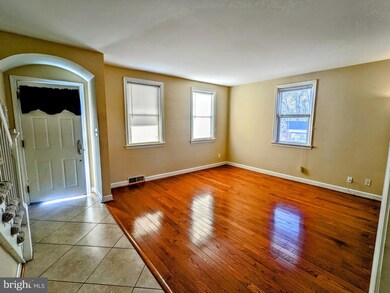 3900 Bareva Rd, Baltimore, MD 21215 - photo 6