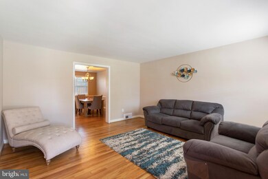 1270 Cedarcroft Rd, Baltimore, MD 21239 - photo 4