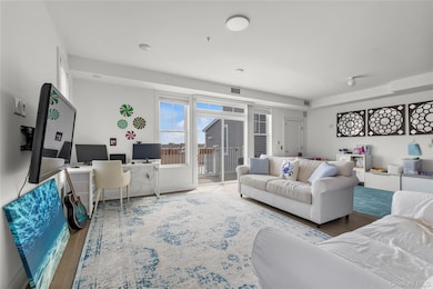 Marina Pointe, Oceanside, NY 11572 - photo 4