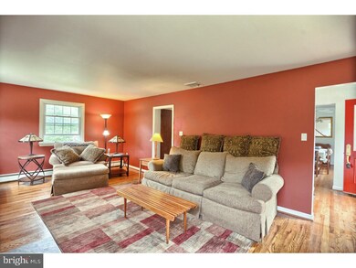135 Ravenhill Rd, Phoenixville, PA 19460 - photo 3
