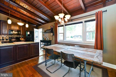 6803 Derrell Ct, Alexandria, VA 22307 - photo 7