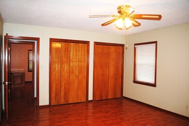 1012 Avenue C, Fredericksburg, TX 78624 - photo 4