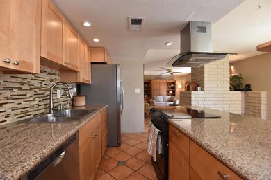 Kitchen 5