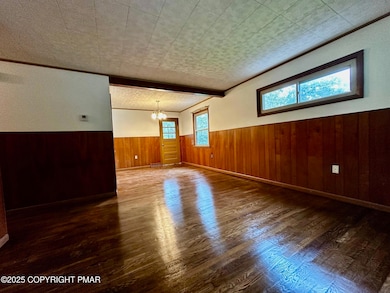 93 Center Ave, Mount Pocono, PA 18344 - photo 6