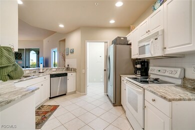9170 Southmont Cove unit 302, Fort Myers, FL 33908 - photo 6