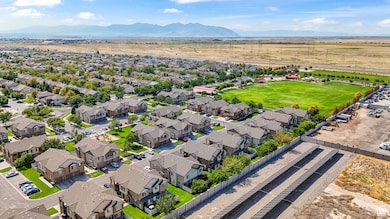 1022 Allington Dr, North Salt Lake, UT 84054 - photo 3