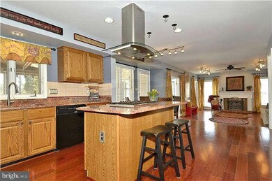 15451 Martins Hundred Dr, Centreville, VA 20120 - photo 5