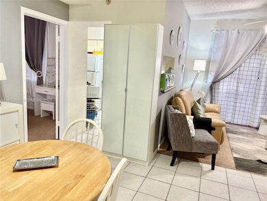 1791 NW 96th Terrace unit 4N, Pembroke Pines, FL 33024 - photo 4