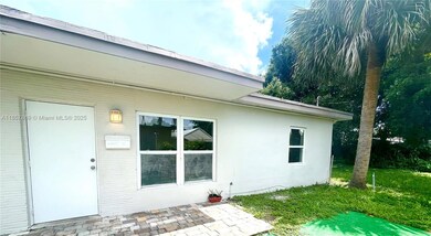 1004 SW 24th Ave unit 2-East, Fort Lauderdale, FL 33312 - photo 2