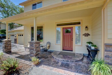 2246 Haviland Dr, Grants Pass, OR 97527 - photo 3