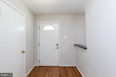 18727 White Sands Dr, Germantown, MD 20874 - photo 2