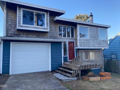 1123 SW 10th St, Lincoln City, OR 97367 - photo 3