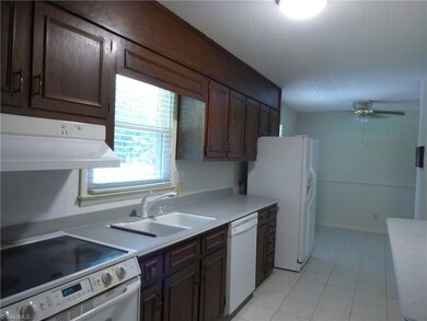 5503 Fallingbrooks Dr, Greensboro, NC 27407 - photo 5