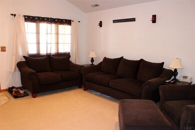 2146 Oaklawn Ave, Schenectady, NY 12306 - photo 4