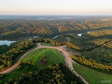 312 Gentle Rain Dr, Defiance, MO 63341 - photo 2