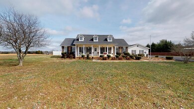 711 Mapleview Dr, Shelbyville, TN 37160 - photo 2