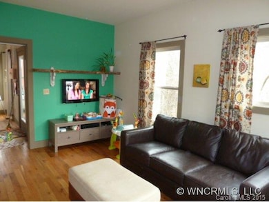 3rd bedroom used as den