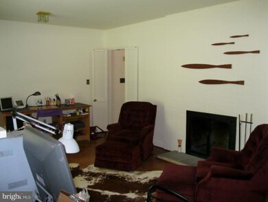 1310 Van Buren Dr, Fort Washington, MD 20744 - photo 3