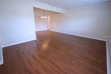 Living room/dinning room combo