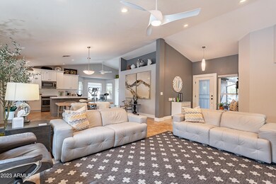 325 S Cathy Ct, Chandler, AZ 85226 - photo 7