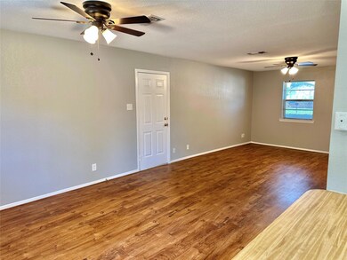 1508 Patricia Dr, Gainesville, TX 76240 - photo 7