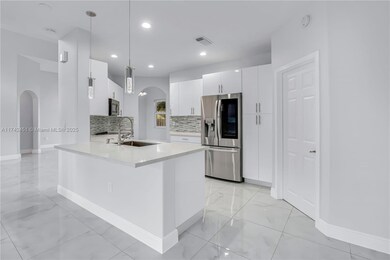 4894 NW 110th Place, Doral, FL 33178 - photo 4