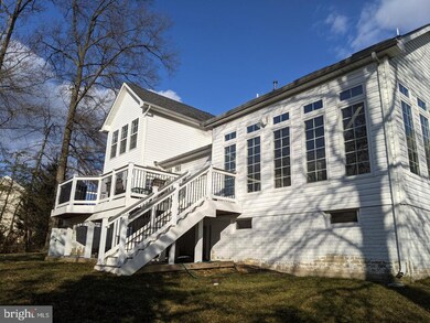 13102 Crossview Ct, Beltsville, MD 20705 - photo 4