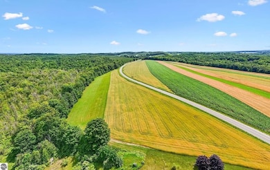 N Setterbo Rd, Suttons Bay, MI 49682 - photo 4