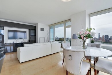 Crystal Point unit 3405, Jersey City, NJ 07302 - photo 6