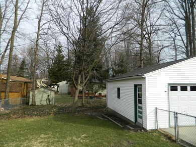 3330 Argyll Dr, Lansing, MI 48911 - photo 3
