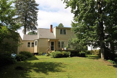 10 Arlington St, Essex Junction, VT 05452 - photo 2